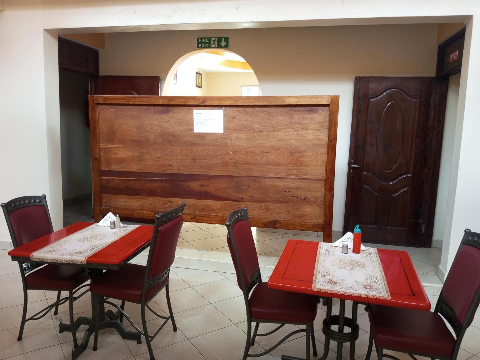 Fourth Parklands Hotel Nairobi Exterior photo